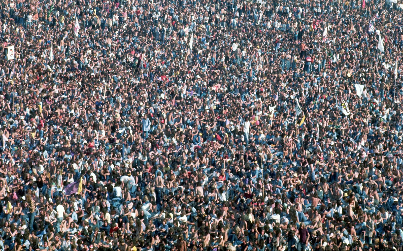 image of a crowd