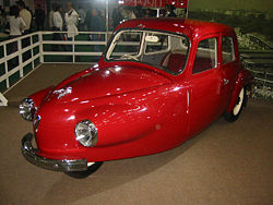 A Daihatsu Bee at the 2005 Tokyo Motor Show