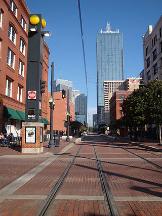 <span class="mw-page-title-main">West End station (DART)</span> DART light rail station