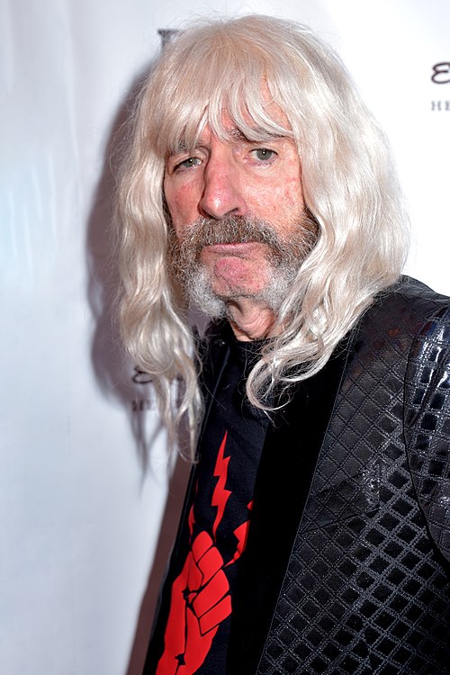 Shearer as "Derek Smalls" (2019)