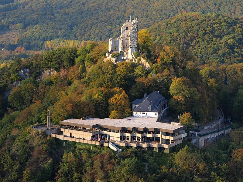 800px-Drachenfels%2C_Chronologie_Neubau_1.jpg