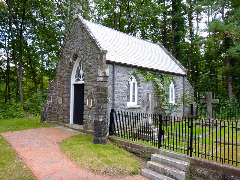 File:Durham-chapel.jpg