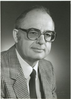 <span class="mw-page-title-main">Albert Eschenmoser</span> Swiss organic chemist