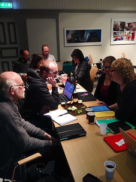 File:Edit-a-thon at Nordlandsmuseet.JPG