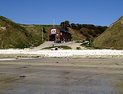 Flamborough South Landing Lifeboat Station - geograph.org.uk - 392298.jpg