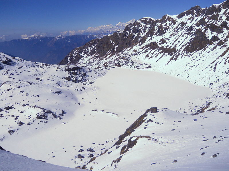 File:Frozen Gosaikunda.jpg