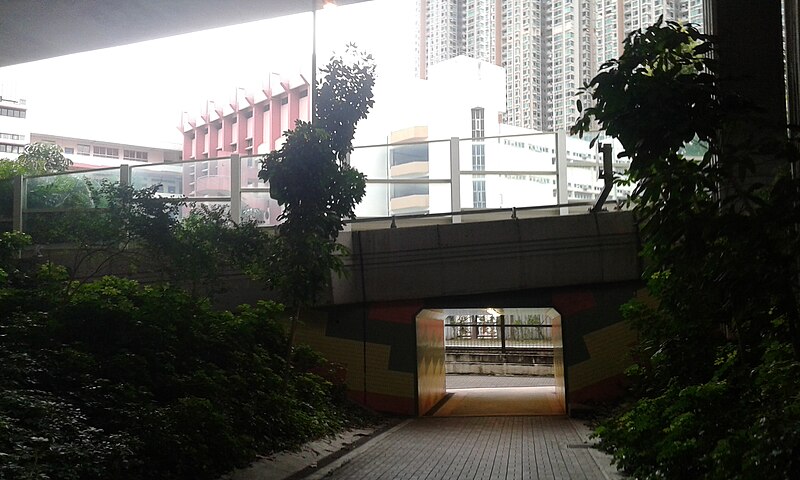 File:GCC & ITKD Lau Pak Lok Secondary School 07.jpg