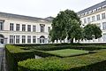 De binnentuin in het classicistisch gedeelte van architect Lodewijk Roelandt