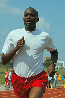 האתלט גודפרי סיאמוסייה, שייצג את זמביה באולימפיאדות ברצלונה ואטלנטה, באחרונה סיים במקום העשירי בריצת 3,000 מטר מכשולים