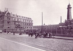 English: Factory in 1900 with new lighthouse Deutsch: Helioswerke im Jahre 1900 mit zweitem Leuchtturm