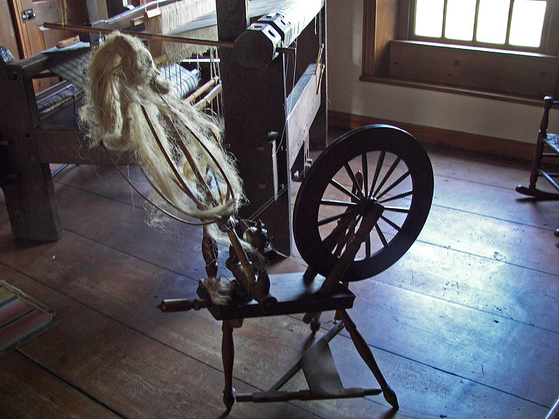 File:Herkimer House spinning wheel.jpg