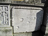 left plaque