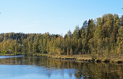 Kuinka päästä määränpäähän Hupelinlampi käyttäen julkista liikennettä - Lisätietoa paikasta