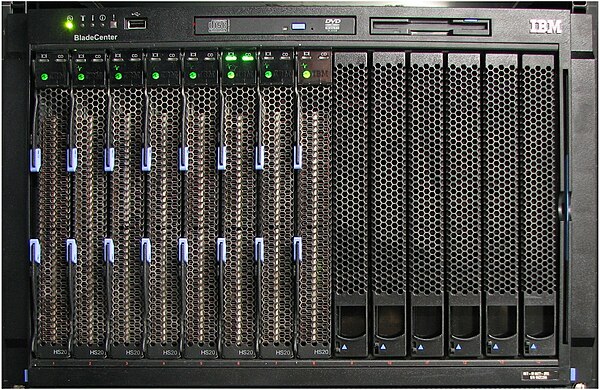 BladeCenter E front side: 8 blade servers (HS20) followed by 6 empty slots