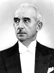 Türkiye Cumhurbaşkanı İsmet İnönü