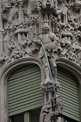 Palau del Baró de Quadras Sant Jordi and the Dragon