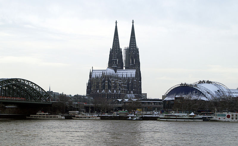 File:Kölner Dom im Schnee 20101218 001.jpg