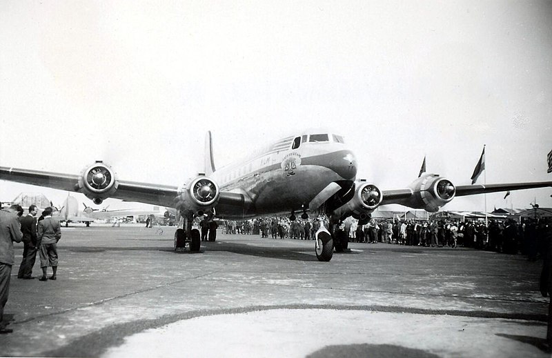 File:KLM PH-TAR Douglas DC-4.jpg
