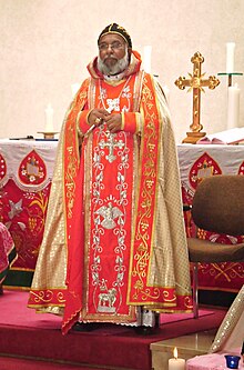 Baselios Cleemis In liturgical vestments, 2015 Kardinal Thottunkal 2.JPG