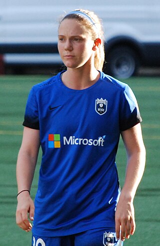 <span class="mw-page-title-main">Kristen McNabb</span> American soccer player (born 1994)