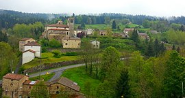 Le village d'Auzelles, au coeur du Livradois - panoramio.jpg
