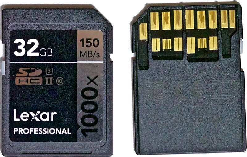 File:Lexar Professional 1000x 128GB SDXC UHS-II Card (tidied).jpg