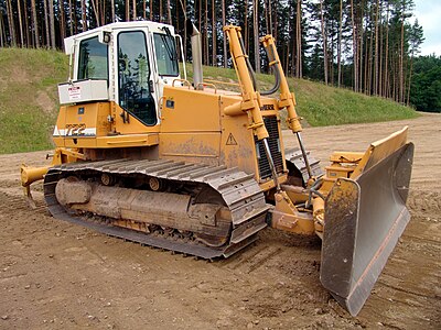 Invenzioni famose: Storia del bulldozer 400px-Liebherr_722_Planierraupe_1