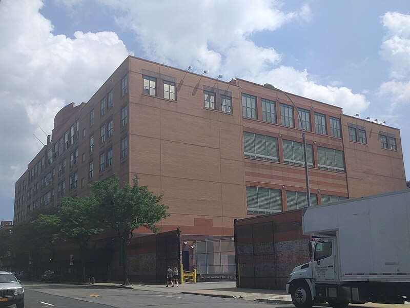 File:Long Island City High School via WSM jeh.jpg