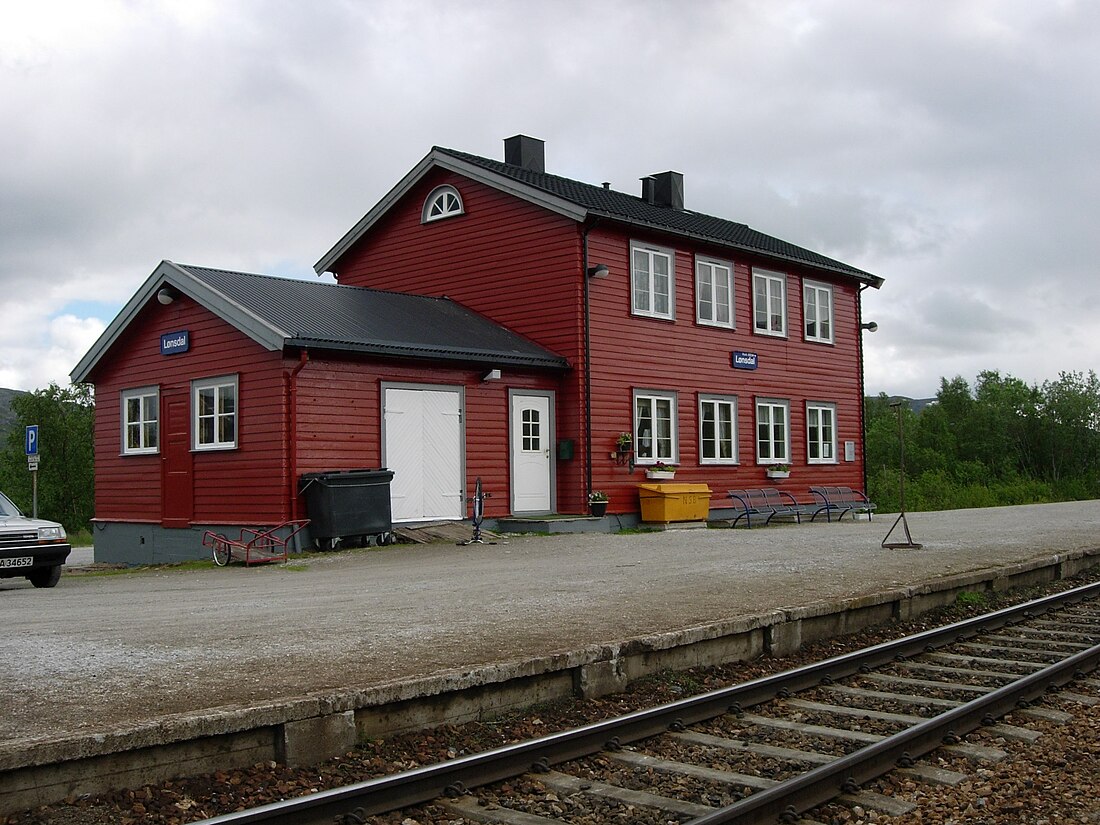 Lønsdal stasjon