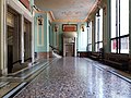 Lyon 5e - Quai de Bondy, palais Bondy, hall d'entrée.jpg