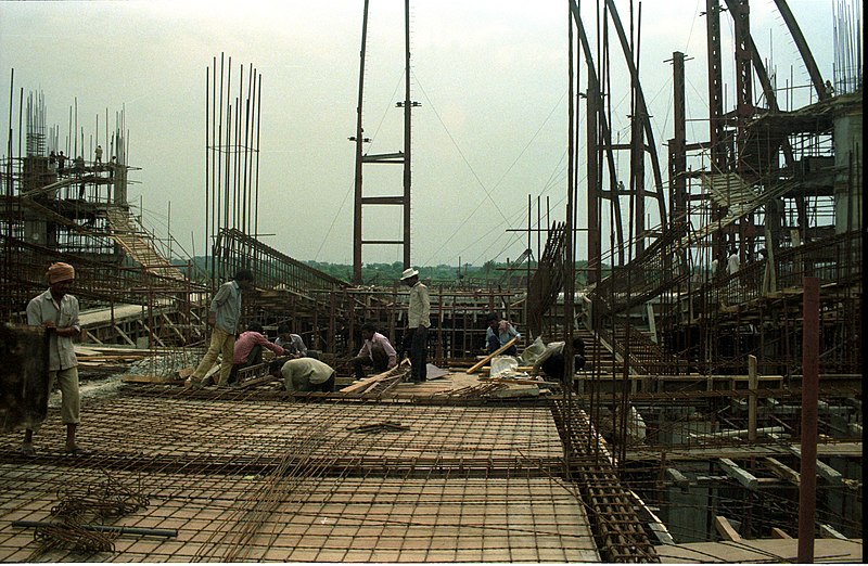 File:Main Auditorium Under Construction - Convention Centre Complex - Science City - Calcutta 1994-11-03 490.JPG