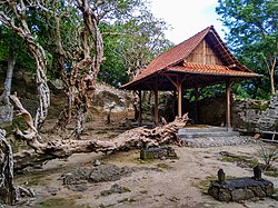 Makam Ratu Mas Malang (1).jpg
