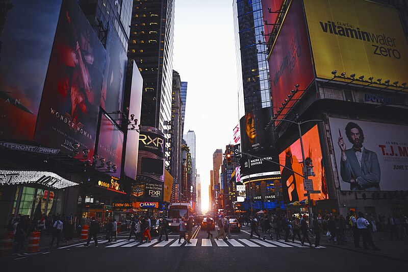 Manhattanhenge 2022: 10 stunning photos captured by skygazers – KIRO 7 News  Seattle