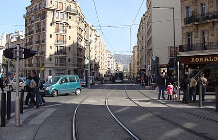 Marseille tram 5Avenues10