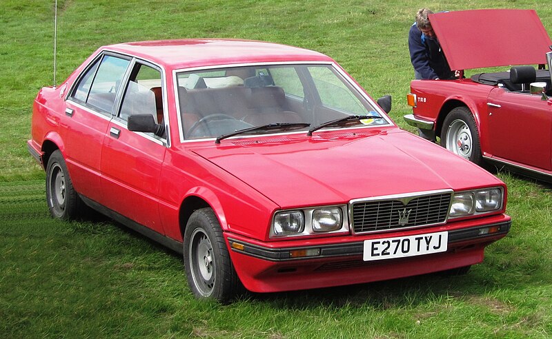 File:Maserati Biturbo 425 first reg UK March 1988 2491cc photographed at Knebworth 2012.jpg