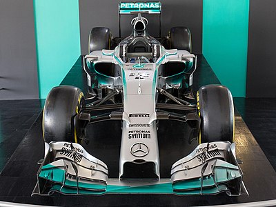 Гибрид первого поколения f1. Mercedes f1 w05 Hybrid. Mercedes w05 f1. Mercedes f1 w05 Hybrid 2014. Mercedes AMG f1 w05.