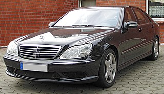 <span class="mw-page-title-main">Mercedes-Benz S-Class (W220)</span> Motor vehicle