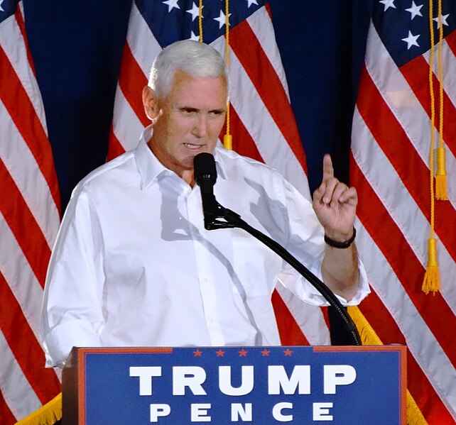 File:MikePenceVPCampaignWaukeshaWI.jpg