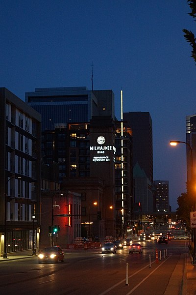 File:Minneapolis August Night (35971379174).jpg