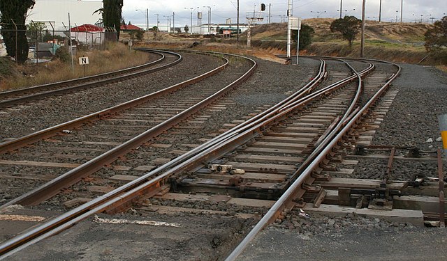 Dual gauge 1,435 mm (4 ft 8+1⁄2 in) and 1,600 mm (5 ft 3 in) track in Geelong