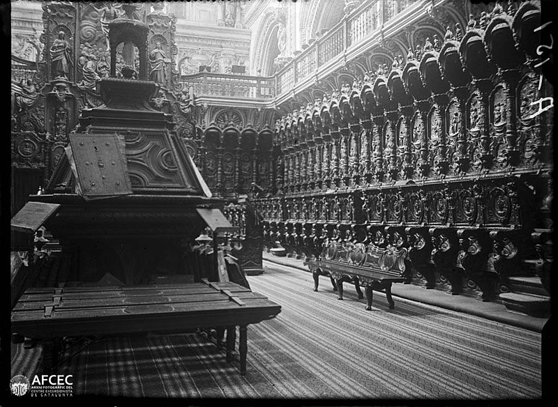 File:Mobiliari del cor de la catedral-mesquita de Còrdova.jpeg