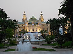 Cazinoul Monte Carlo la Dusk.JPG