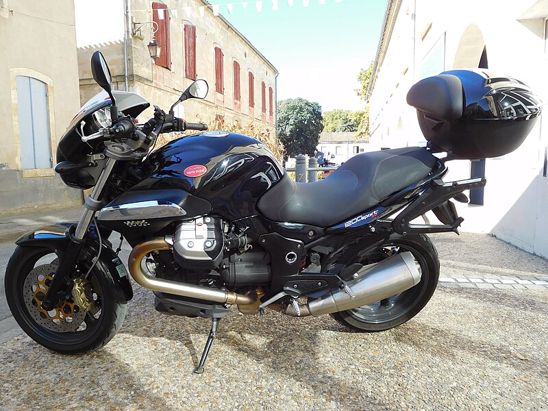 File:Moto Guzzi 1200 Sport 4V (1).jpg