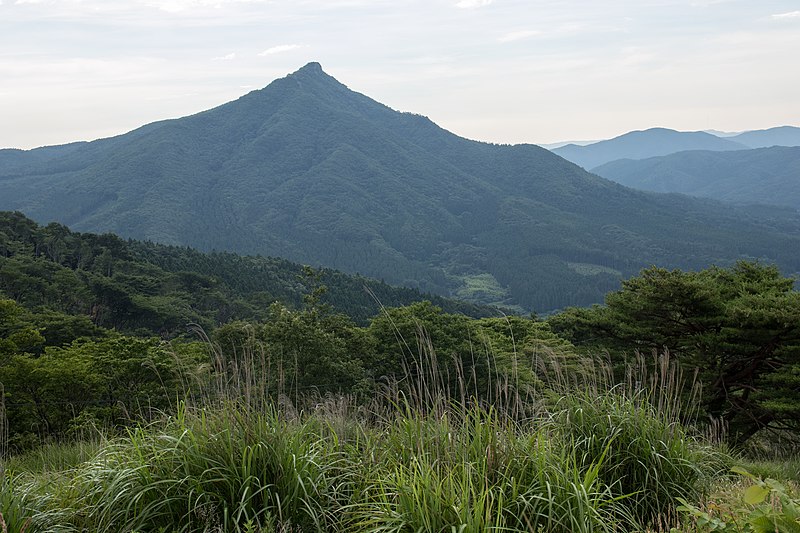 File:Mount Kamakura (Tamura) 07.jpg