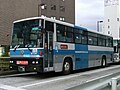 7139（福岡200 か 35） 北九州-福岡間高速バス「ひきの号」、「青十字」と呼ばれるかつての「ひのくに号」用西鉄九州産交共通塗装である ★