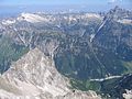 Das Hornbachtal von der Noppenspitze, rechts der Hochvogel