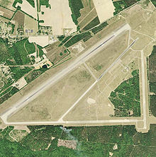 Вид с воздуха на Северный вспомогательный аэродром в 2006 году