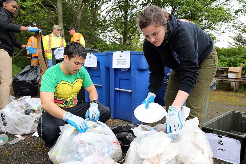 File:Northwest celebrates Earth Day 160422-N-DC740-055.jpg