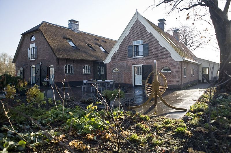 File:Overzicht van de achtergevel - Zoeterwoude-dorp - 20426158 - RCE.jpg