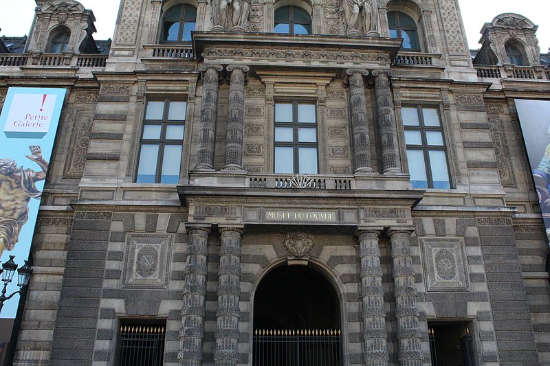 File:Pavillon Bibliothèque Louvre Paris 5.jpg